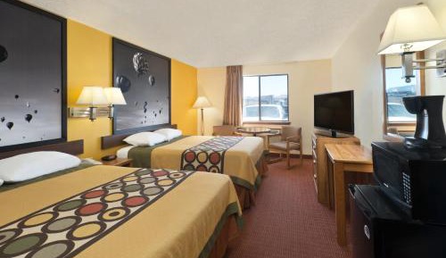 Queen Room with Two Queen Beds - Non-Smoking