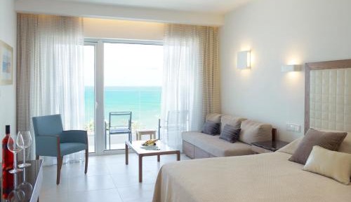 Deluxe Double or Twin Room with Sea View