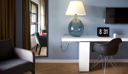  Deluxe River View Room