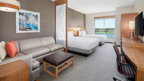 Queen Room with Two Queen Beds and View