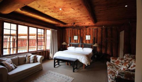 Family Room with Lake View