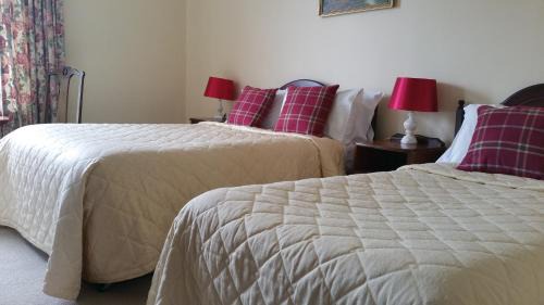 Double or Twin Room with Bathroom