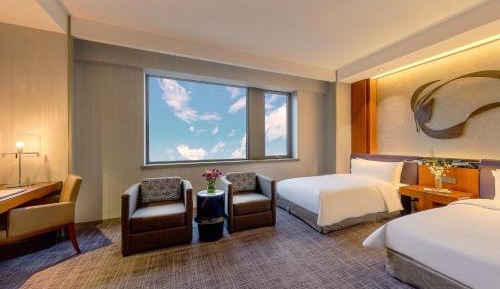 Business Room with Garden View