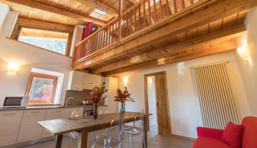 Two-Bedroom Apartment with Mountain View