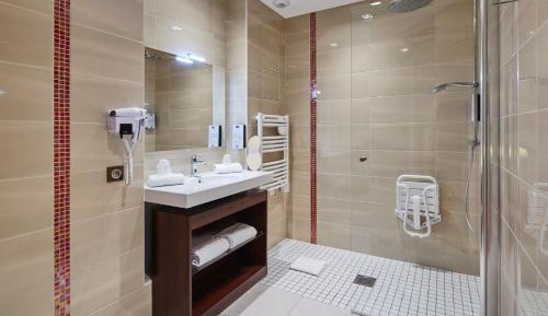 Quadruple Room - One Double Bed and 2 Single Beds