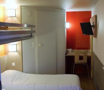 Triple Room (2 Single Beds + 1 Bunk Bed)