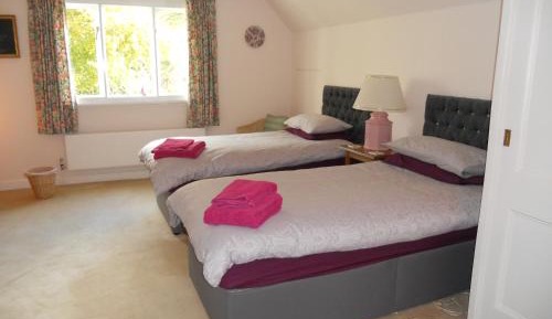 Twin Room with En-Suite