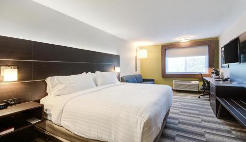 Standard King Room