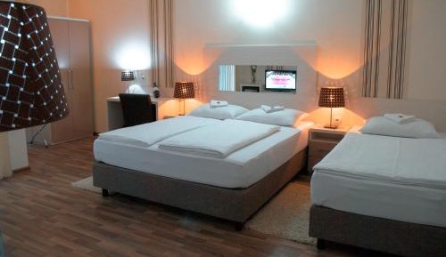 Delux Triple Room 
