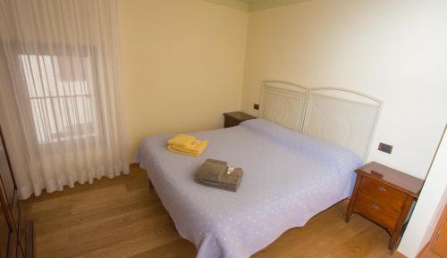 Double or Twin Room with Bathroom