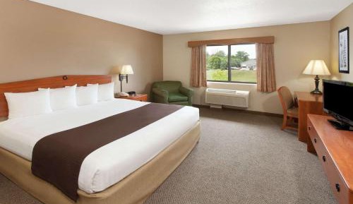 King Room - Non-Smoking