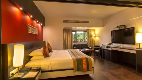 Suite room with chef’s choice veg/non-veg platter, Fruit Basket, Airport Pick up & drop