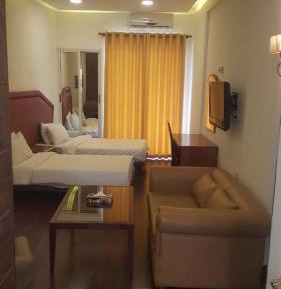 Deluxe Two-Bedroom Apartment