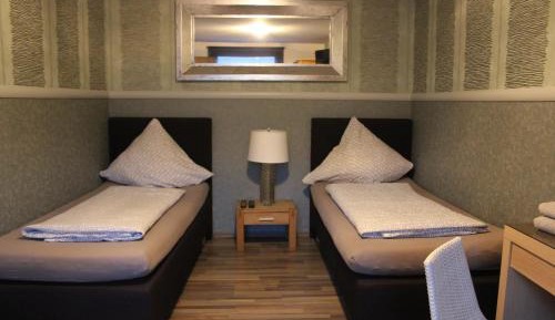 Large Twin Room