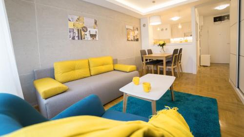 Superior One-Bedroom Apartment