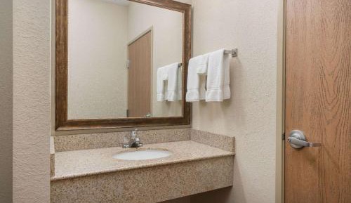 King Room - Mobility Access/Non-Smoking