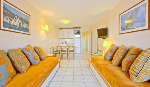 Comfort One-Bedroom Apartment (7 People)