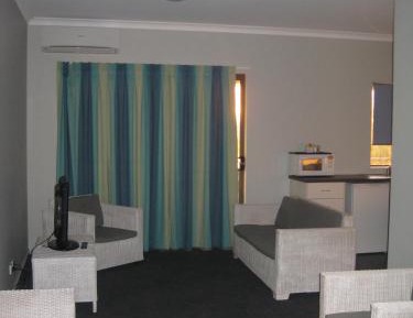 Two-Bedroom Apartment (6 Adults)