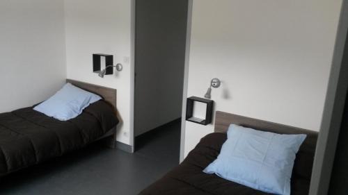 Twin Room with Mountain View