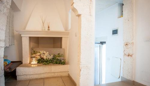 One-Bedroom Apartment with Sea View