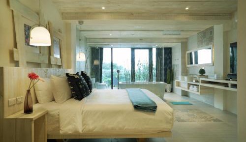 Deluxe Double Room with Balcony