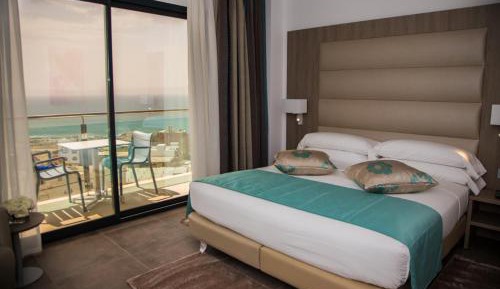 Double Room with Balcony and Sea View