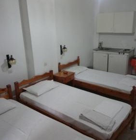 Studio (3 Adults)