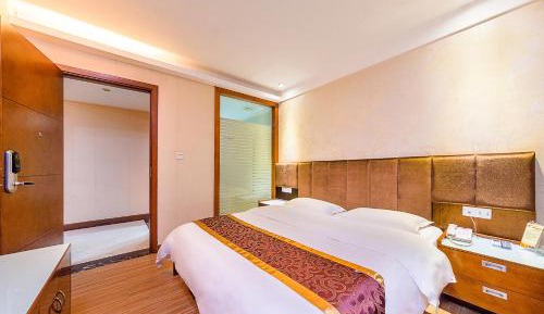 Superior Queen Room