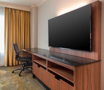 Queen Room with Two Queen Beds - Club Access