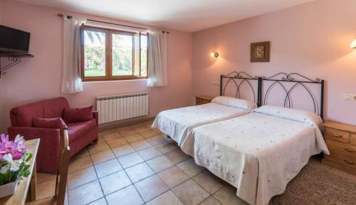 Twin Room with Private Bathroom