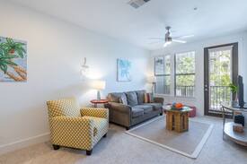 North Hyde Park Apartment | Incredible 1BR Apt in Hyde Park