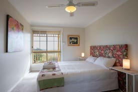 Angaston House | Balcony Suite Overlooking the Barossa