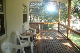 Edgewater Beach House | The Lone Star Retreat @ Lake Travis