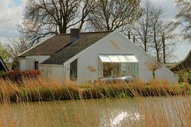 Grootschermer House | Beautiful Holiday Home in Schermer with Jacuzzi