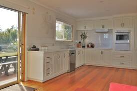 Binalong Bay House | BIRDSONG @ Binalong Bay. Tranquility at the Bay