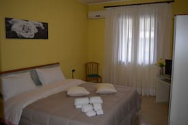 Rometta Marea Bed & Breakfast | Bed & Breakfast Klèos
