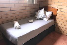 Mount Gambier House | Mount Gambier lodge unit no.4