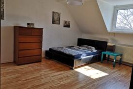 Sudostviertel Apartment | Zentrale, ruhig gelegene Wohnung mit großem Zimmer