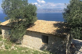 Agios Spyridon Corfu House | Milos Cottage