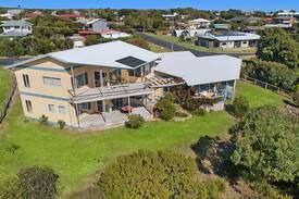 Port Campbell Apartment | Halladale Apartment