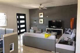 Municipality of Guanabacoa House | Villa Mar Azul