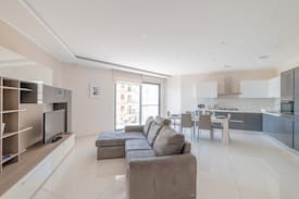 Sliema Apartment | Port-view 2