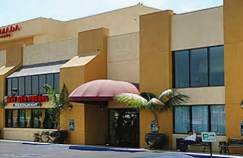 Garden Grove Hotel | Ramada Plaza by Wyndham Garden Grove/Anaheim South
