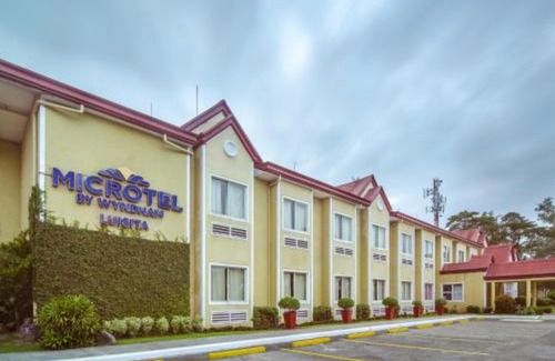 Tarlac Hotel | Microtel by Wyndham Tarlac