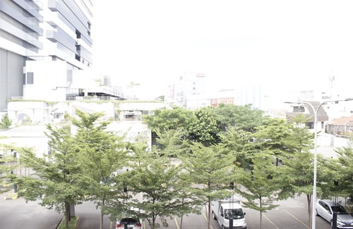 Ciroyom Hotel | Zest Studio Semi Apartment at The Lodge Paskal Near Binus University