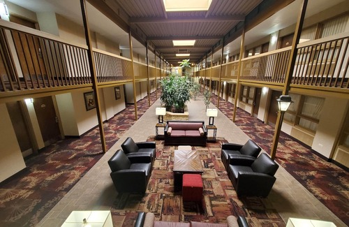 Watertown Hotel | Ramkota Hotel - Watertown