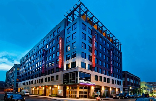 West Fens Hotel | Residence Inn by Marriott Boston Back Bay/Fenway