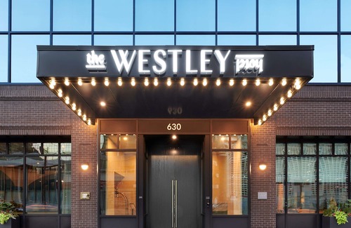 Downtown Calgary Hotel | The Westley Calgary Downtown, Tapestry Collection by Hilton