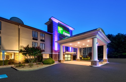Waldorf Hotel | Holiday Inn Express - Waldorf, an Ihg Hotel