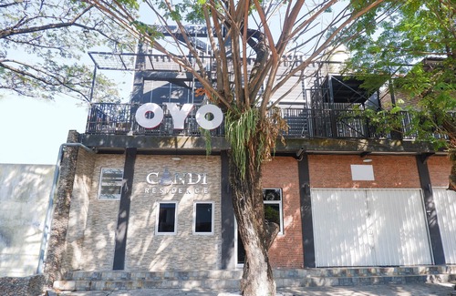 Semarang Hotel | OYO 1217 Candi Residence